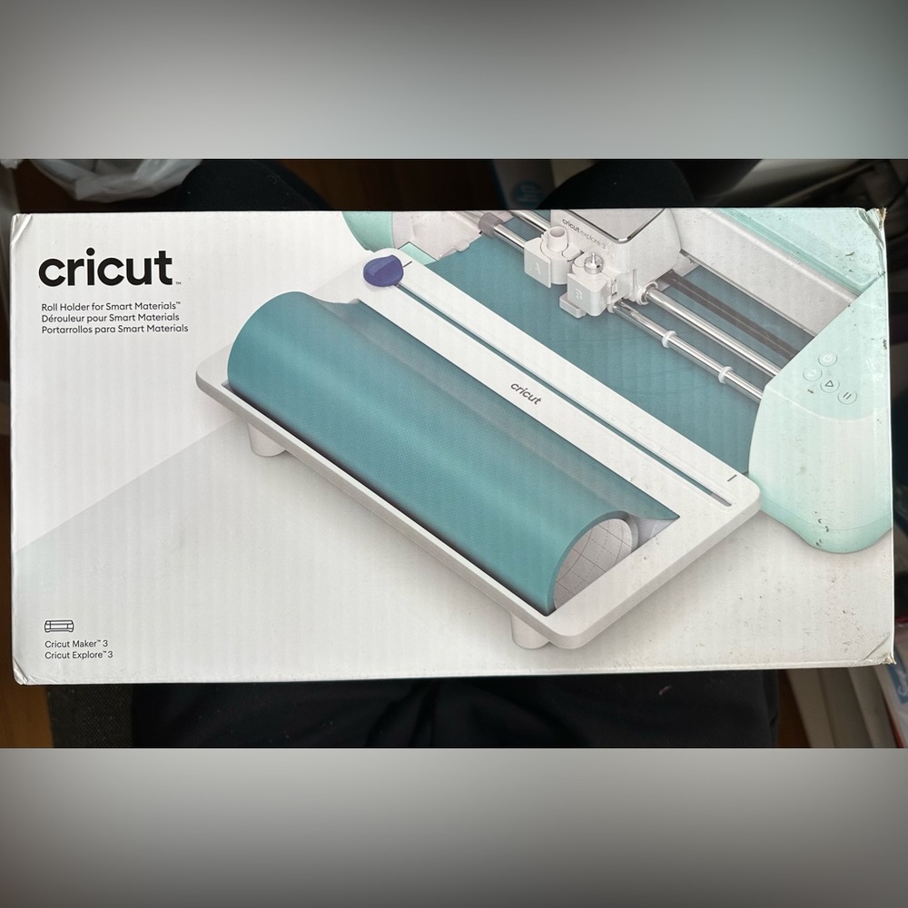 CRICUT Roll Holder